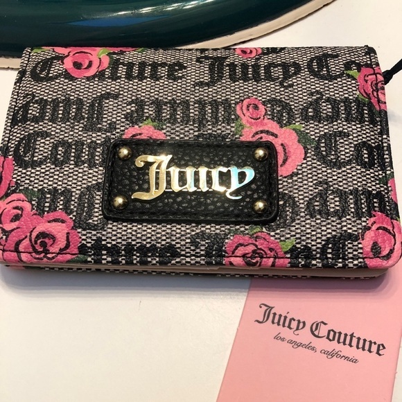 Juicy Couture Accessories - NWT JUICY COUTURE CARD HOLDER
